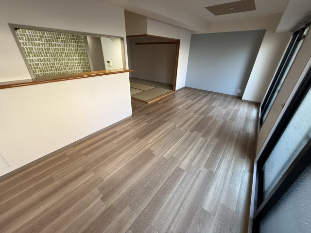 アルティジア・レジデンス緑地の居間・リビング