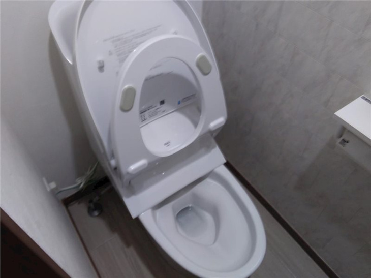 【トイレ】メゾンエスポワール三百人町 