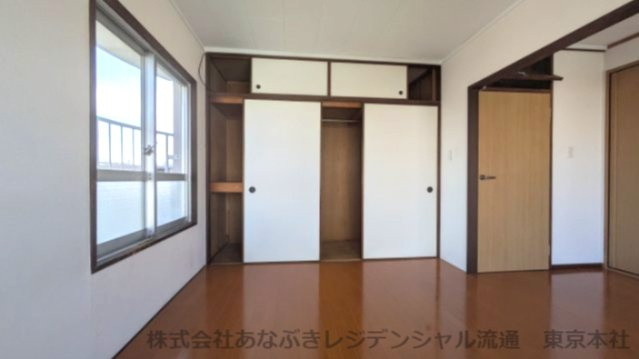 飯能マンションB棟の洋室