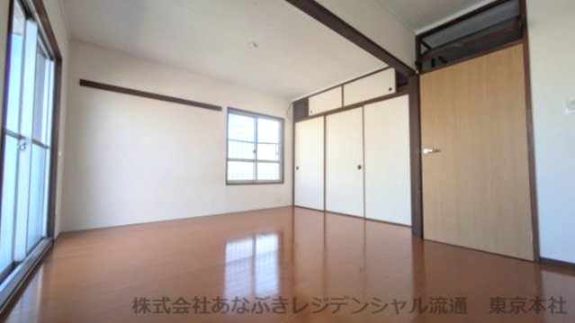 飯能マンションB棟の洋室