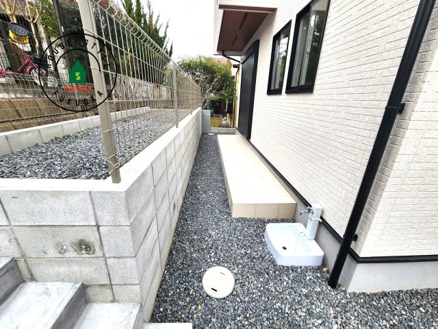 大野城市つつじヶ丘3丁目第1-2棟（2号棟）の庭|お庭で自由な時間を過ごせます。