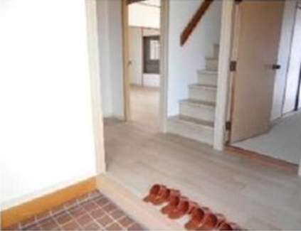 中古戸建　熊谷市日向1355-14（リフォーム住宅）の玄関