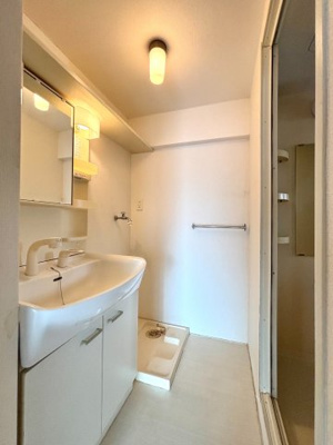 【脱衣所】 | シャンボール藤崎