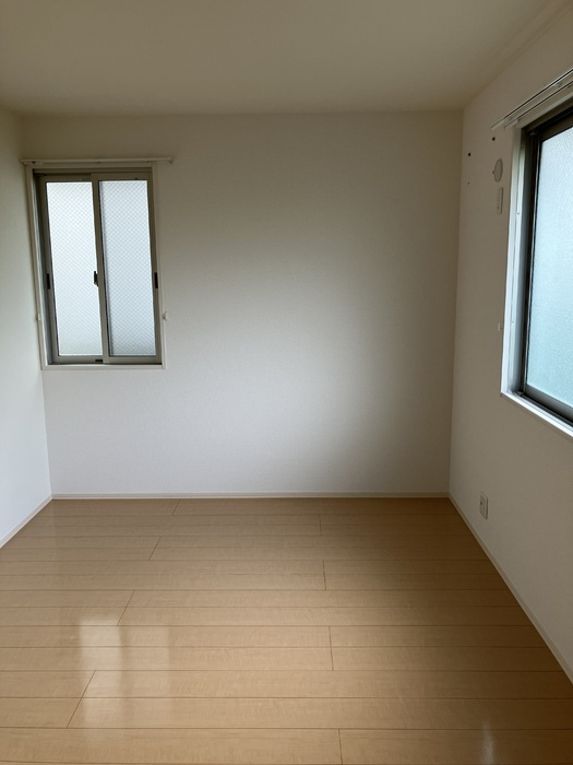 コモド伊勢崎Ⅱの洋室|北洋室