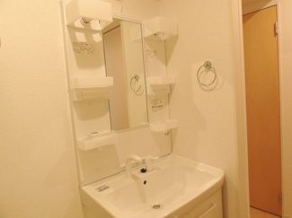 【洗面所】 | マーベラス　Ｂ | ゆったりとスペースのある洗面所