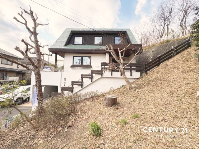 【前面道路含む現地写真】 | 東急田園都市線「たまプラーザ」中古戸建 | 前面道路含む現地写真です