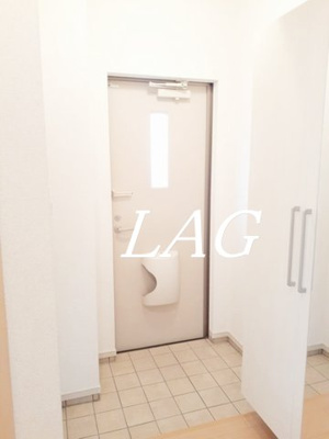 【玄関】 | パインコート | 玄関です。