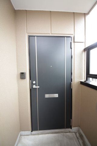 コスモなかねの玄関