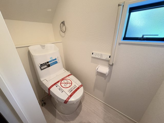 神戸市垂水区神陵台8丁目新築戸建のトイレ