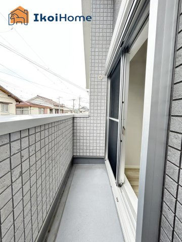 明石市大久保町大窪　中古戸建のバルコニー|【ホームページに現地動画掲載中】●年中無休：当日予約可●屋根は８～万円バルコニー設置できます。