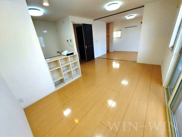 ノワール北島の居間・リビング