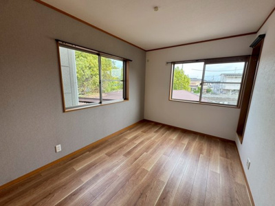 【洋室】 | 南余部　中古一戸建
