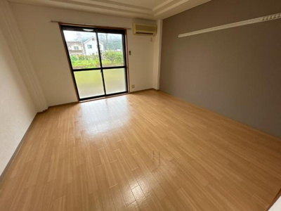 【内装】 | セピア　コンフォース | 洋室