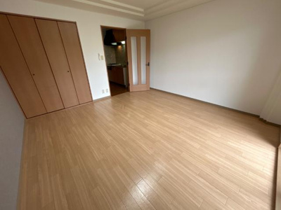 【内装】 | セピア　コンフォース | 洋室