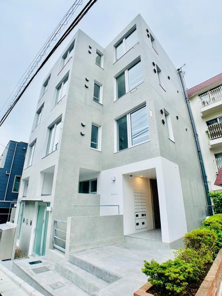 FARE代々木の外観