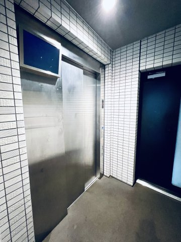 メインステージ入谷Ⅱのその他共用部分|エレベーターは1基