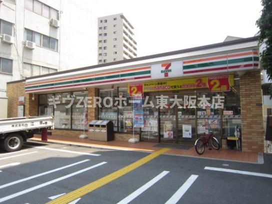 ドゥーエ谷町の周辺