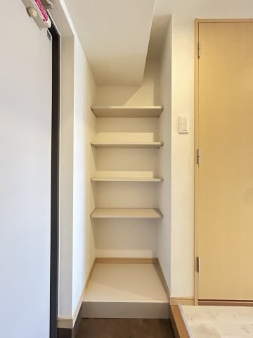 アンセラジオ新越谷の収納