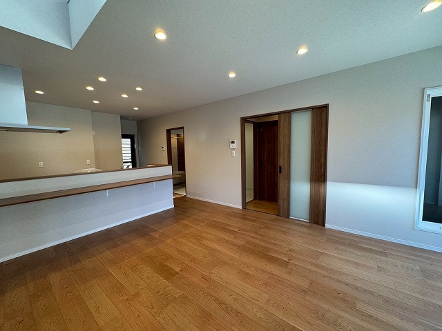 【居間・リビング】 | 南区市崎2丁目新築