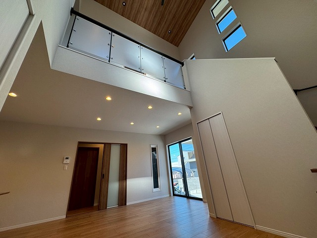 【居間・リビング】 | 南区市崎2丁目新築