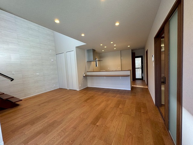 【居間・リビング】 | 南区市崎2丁目新築