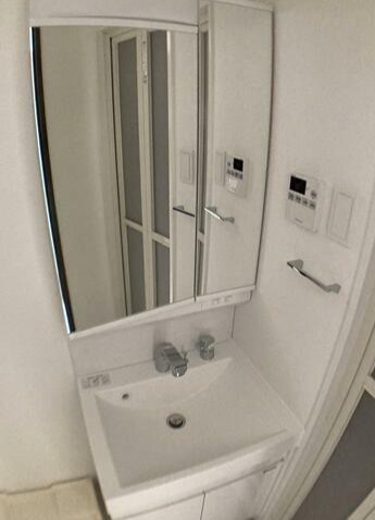 S-RESIDENCE大阪同心の独立洗面台