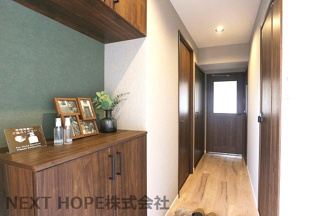 【玄関】 | 立花グリーンハイツ1号棟 | 玄関から廊下部分です♪室内は素敵にリフォーム済み！お待たせ無しで即ご入居していただけます！！素敵な室内をぜひ現地でご確認ください！！