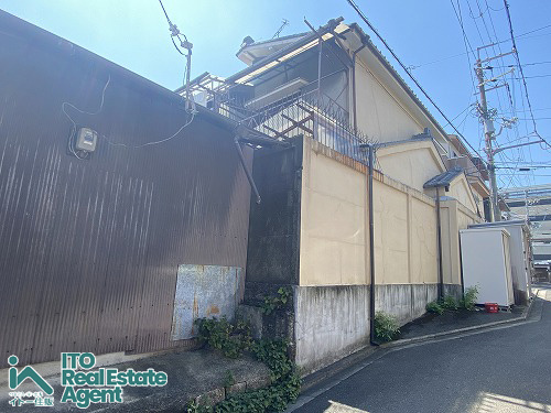 上・東西俵屋町 中古テラスハウスの外観