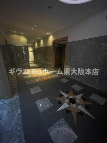 アーバンフラッツ瓦町のロビー