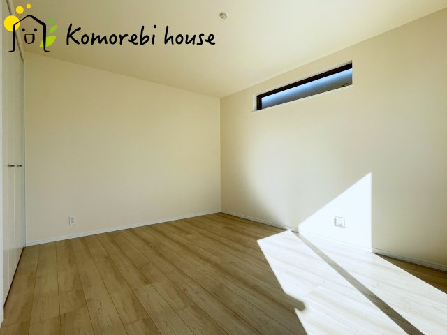 さいたま市北区吉野町二丁目191番14　新築一戸建て　ハートフルタウン　Aの寝室|寝室にはゆとりのある広さがあり、大きめのベッドも余裕をもって配置できます。
実際に内覧いただければ、サイズ感もよりイメージしやすいと思います。採寸もその場でご協力いたしますので、ぜひお確かめください。