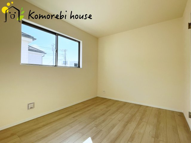 さいたま市北区吉野町二丁目191番14　新築一戸建て　ハートフルタウン　Aの洋室|最近の新築住宅は窓まわりの性能が大きく進化しています。複層ガラスに、樹脂とアルミを組み合わせた断熱性の高いハイブリッドサッシを採用。