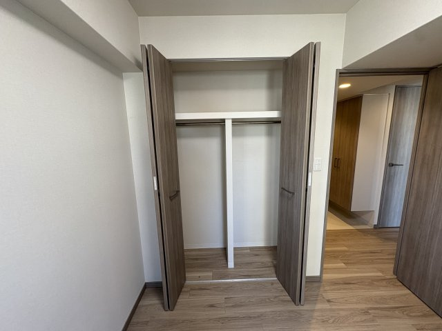 プレサンスロジェ明石本町の収納