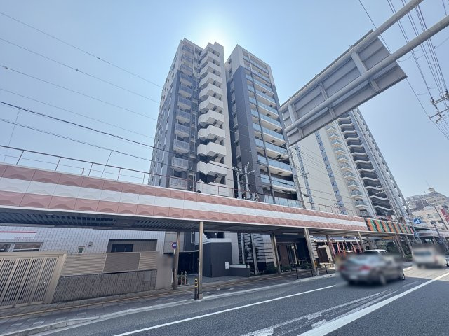 プレサンスロジェ明石本町