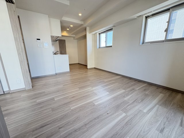 プレサンスロジェ明石本町の居間・リビング