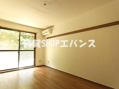 【居間・リビング】 | ヴィラ・パンテオン