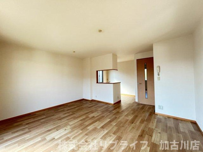 【居間・リビング】 | メゾンソレーユA棟