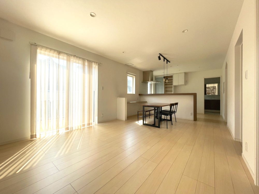 多肥上町　戸建の居間・リビング