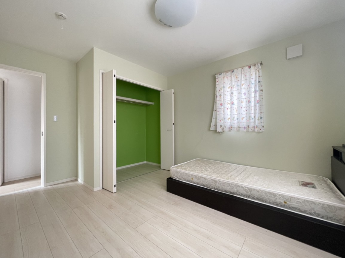 多肥上町　戸建の洋室