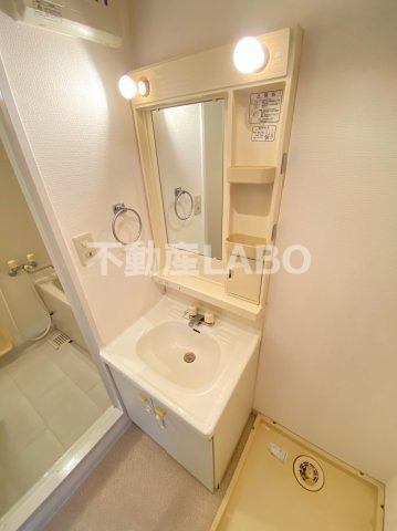 シャトー弁天弐番館の洗面所