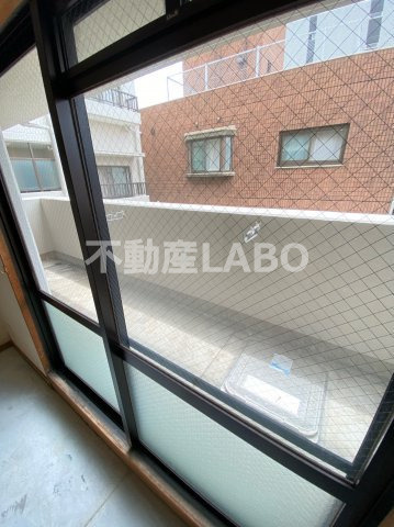 シャトー弁天弐番館のバルコニー