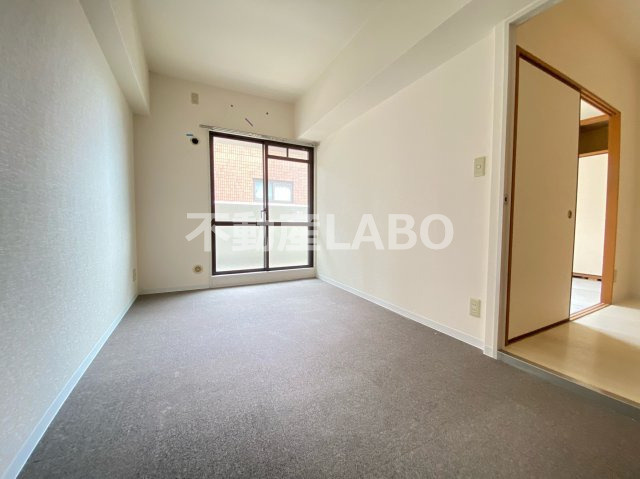 シャトー弁天弐番館の寝室