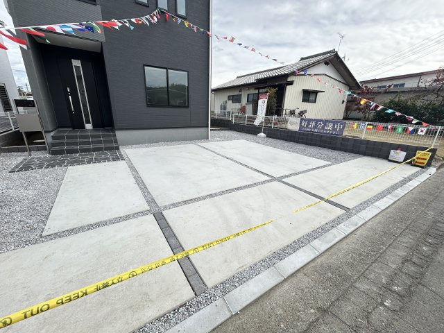 新築　高崎市寺尾町第5　Livele Garden.S　2号棟の駐車場|現地写真　駐車スペースは2台分可能です！
