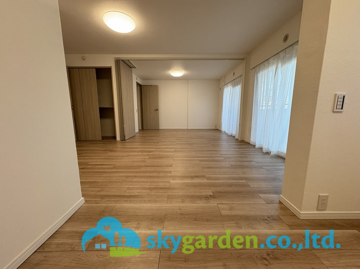 コーポ鵠沼Ｂ棟の居間・リビング|使いやすいリビングです