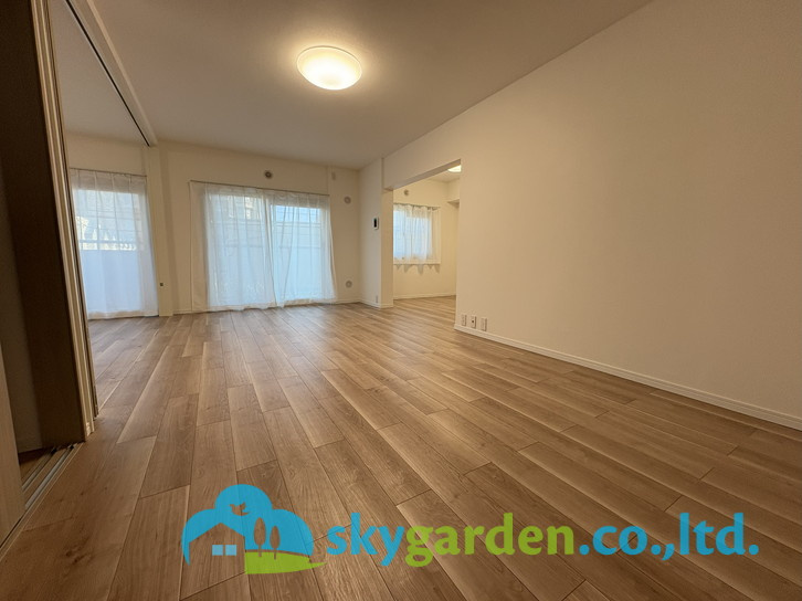 コーポ鵠沼Ｂ棟の居間・リビング