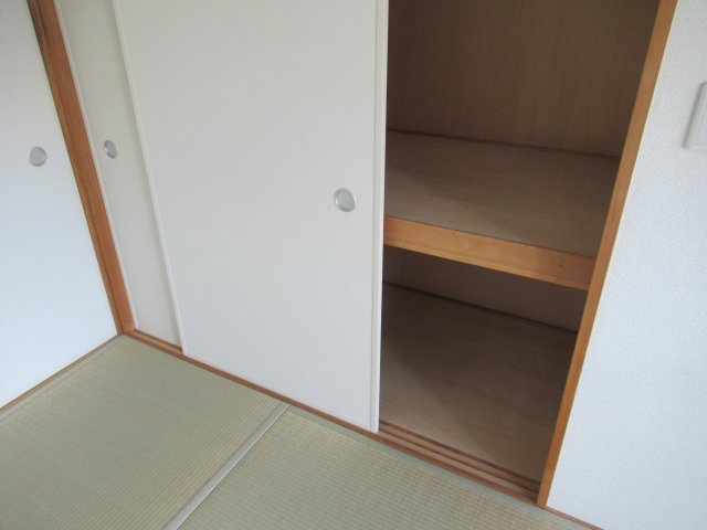 フレール浜山２ＬＤＫの収納|たっぷりとした収納スペースです