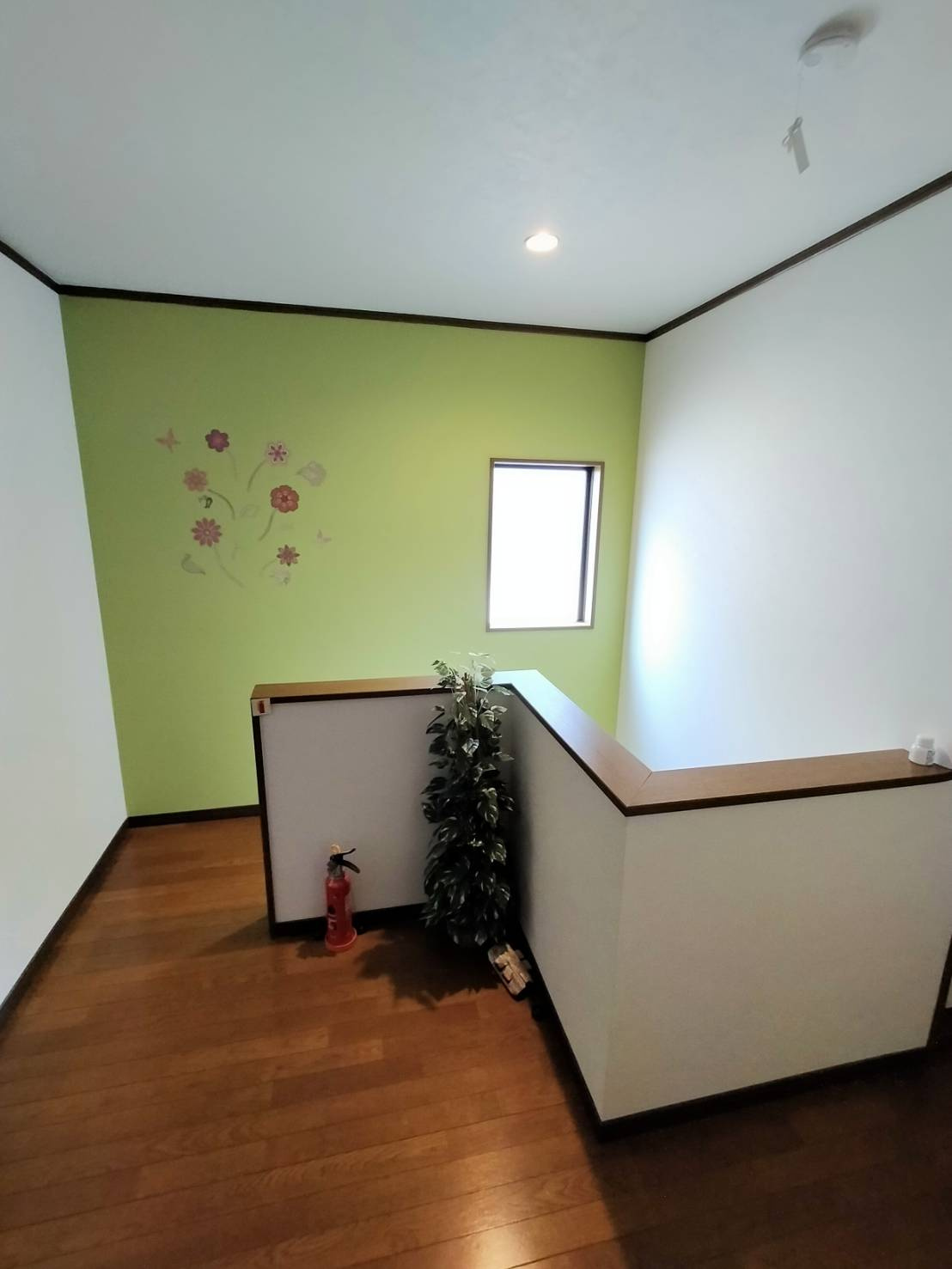 ハナミズキ藤江の内装|明るい室内です
