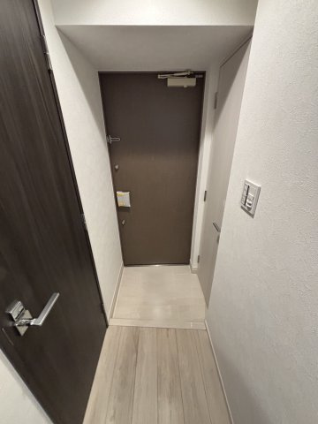 Ａｕｇｕｓｔａ　Ｒｅｓｉｄｅｎｃｅ　新小岩の玄関