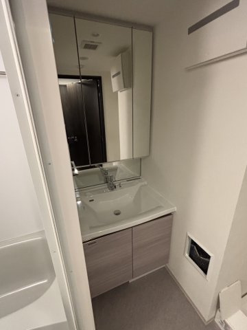 Ａｕｇｕｓｔａ　Ｒｅｓｉｄｅｎｃｅ　新小岩の独立洗面台