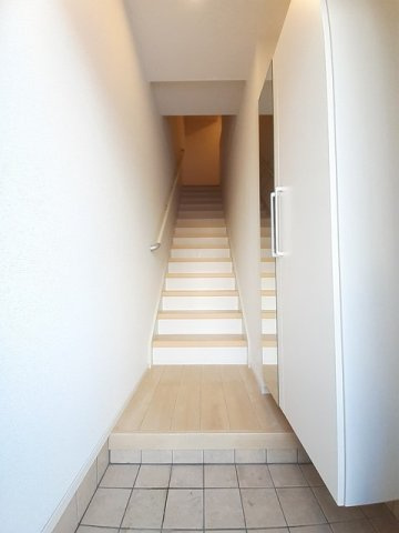 オー・ド・スールスの玄関