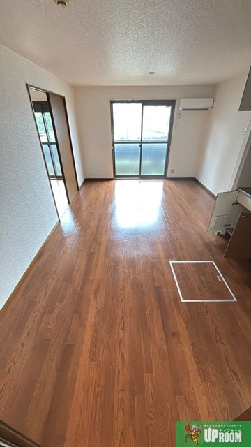 ドエル尾崎の居間・リビング